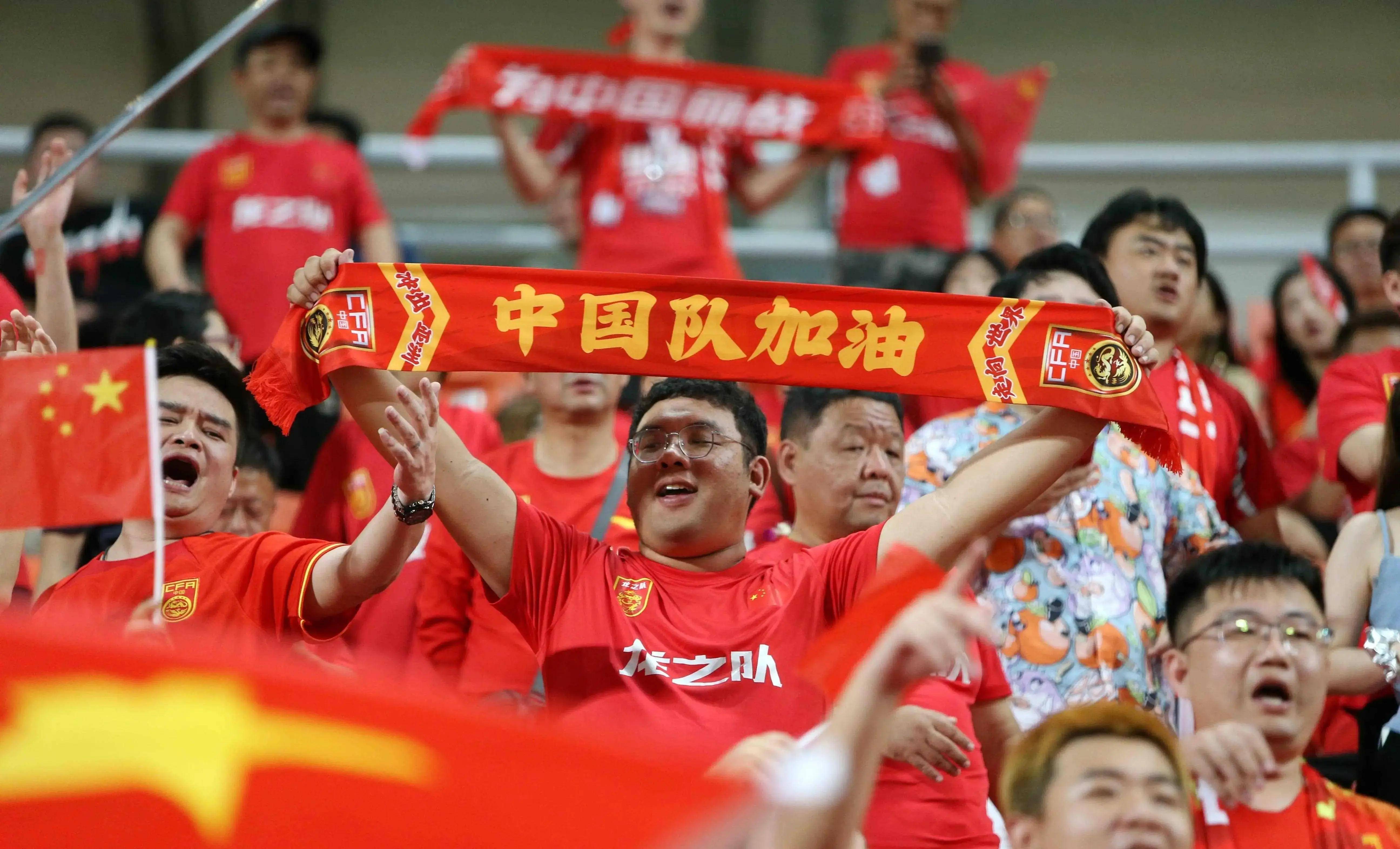 包含国米锋线进攻火力强大，连续取得胜利的词条