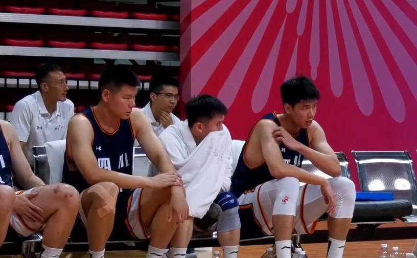 关于四川队发挥出色，对手束手无策的信息