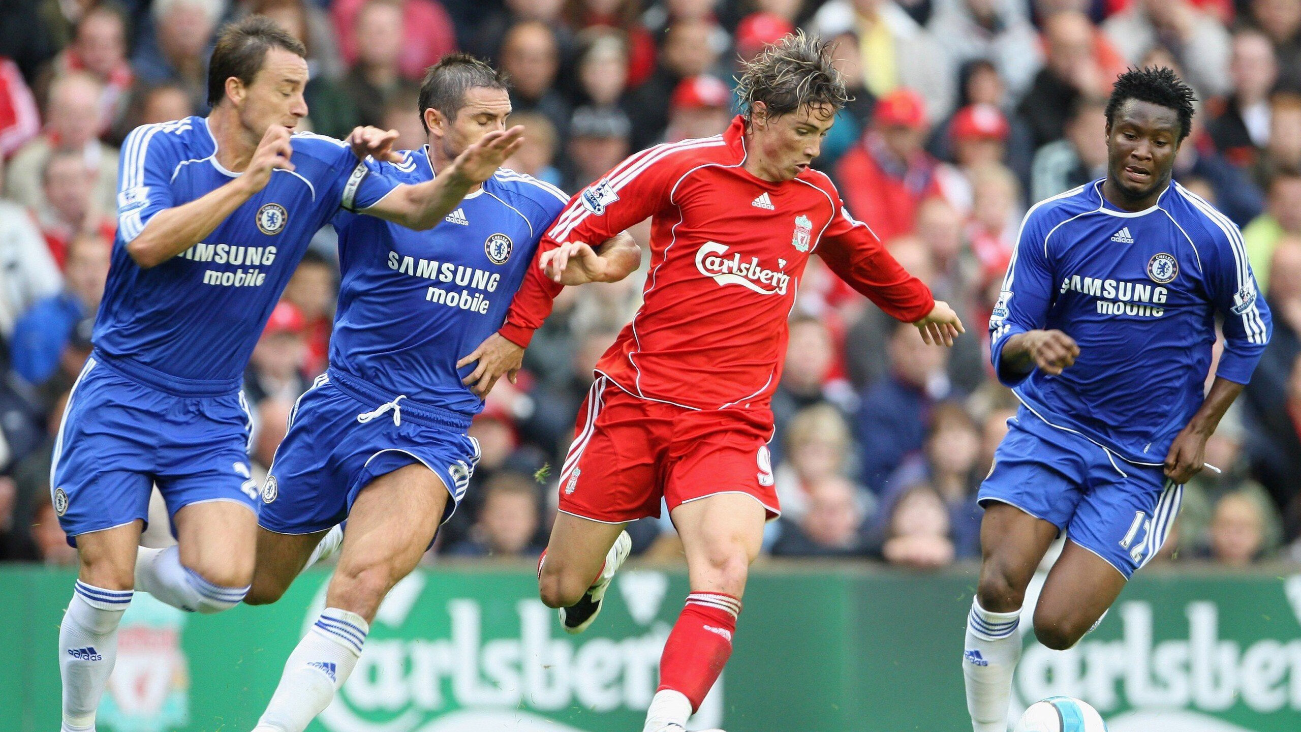 足球赛场焦点！荷兰队对阵俄罗斯队，连胜纪录继续刷新，球队势不可挡